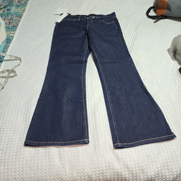 CALVIN KLEIN NWT WOMENS SIZE 8 FLARE DENIM BLUE JEANS - Picture 1 of 12